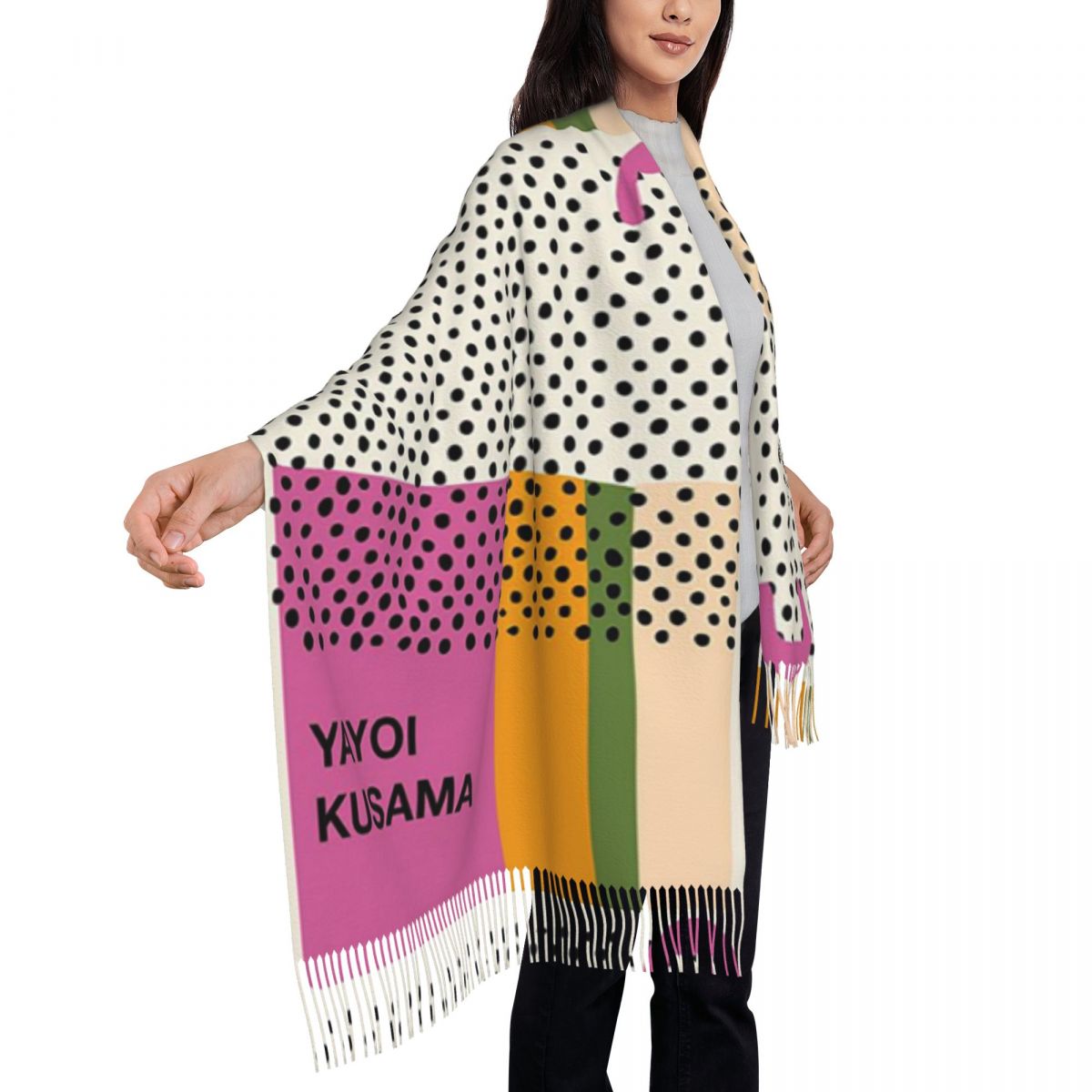 Sciarpa di lusso Yayoi Kusama  - Infinity Scarf Knit recensione e prezzo