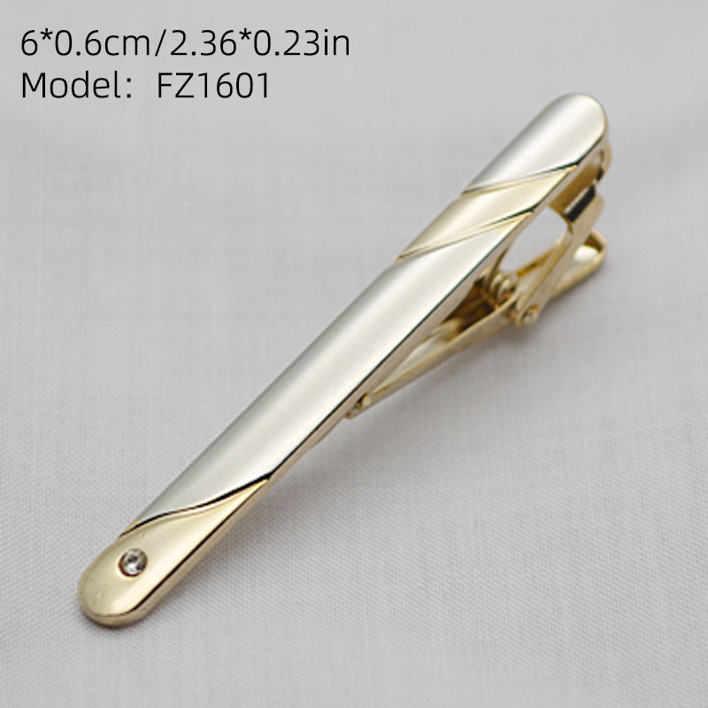 1 pezzo di fermacravatta da uo - Tie Clip Silver recensione e prezzo