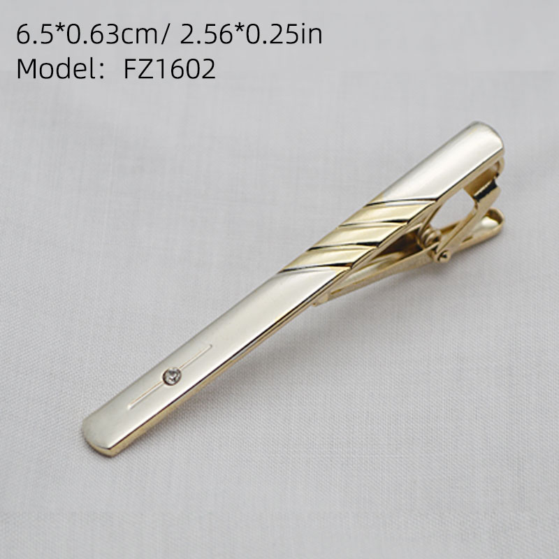 1 pezzo di fermacravatta da uo - Tie Clip Silver recensione e prezzo