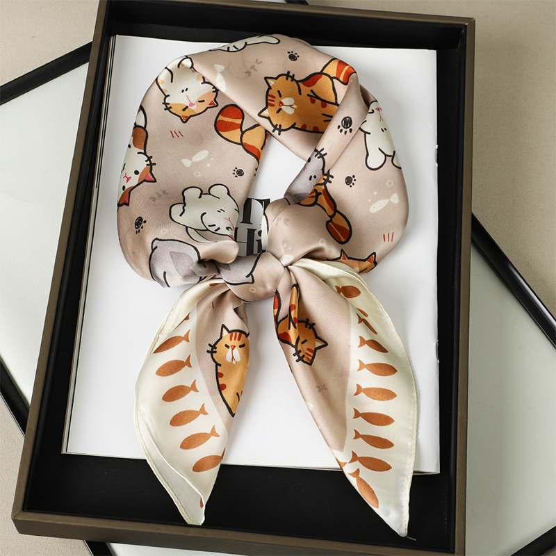 Scialle di seta di lusso Sciar - Silk Neck Scarf recensione e prezzo