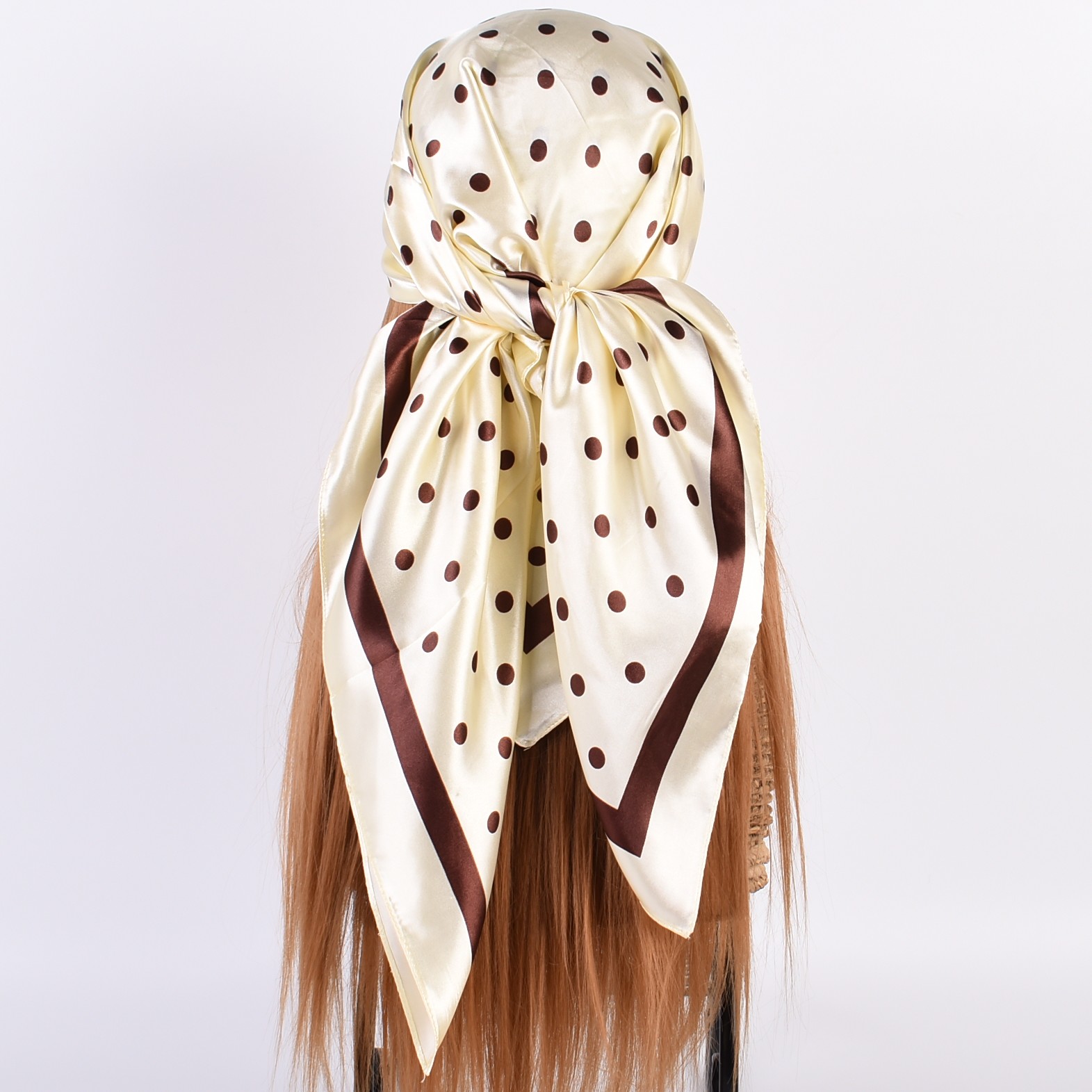 Sciarpa quadrata grande da 90  - Face Scarf Mask recensione e prezzo