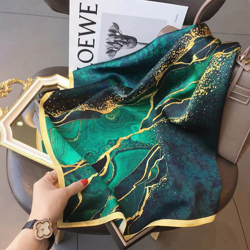 70x70 cm Sciarpa da donna Sens - Silk Neck Scarf recensione e prezzo